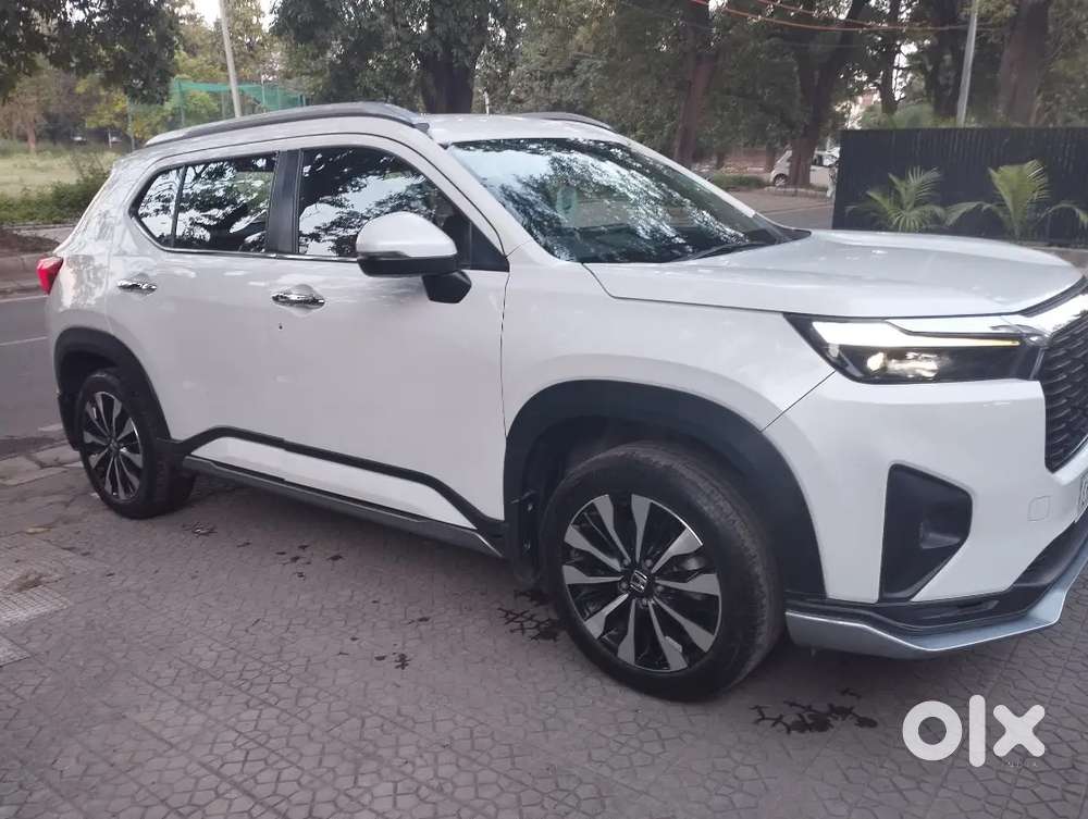 Honda Elevate Zx Cvt (automatic) 2023 Petrol 35000 Kms. First Owner