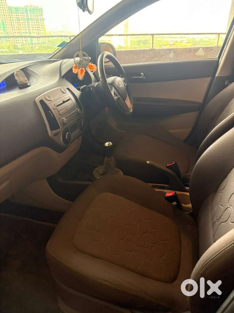 Hyundai I20 2011 Petrol 25000 Km Driven