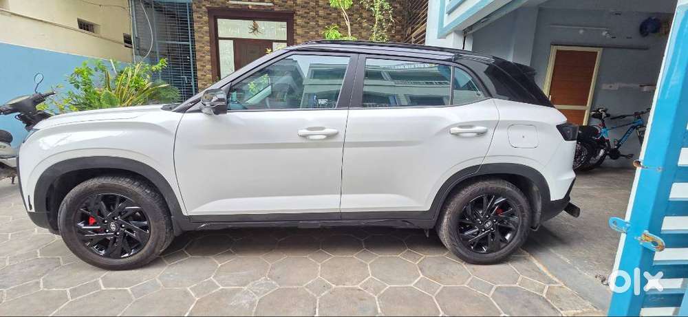 Creta Sx(o) Knight Edition Dual Tone