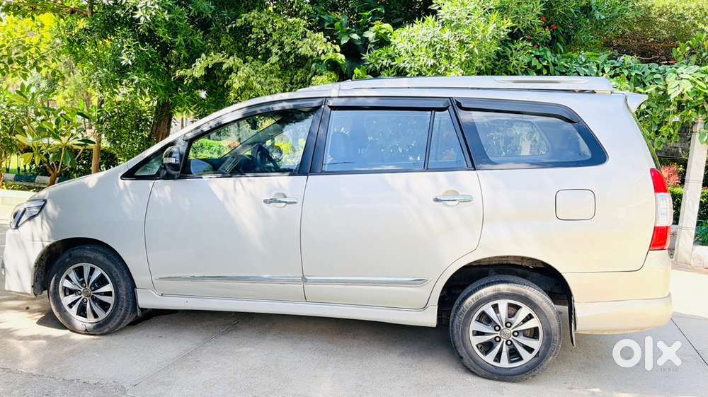 Toyota Innova Diesel 2015