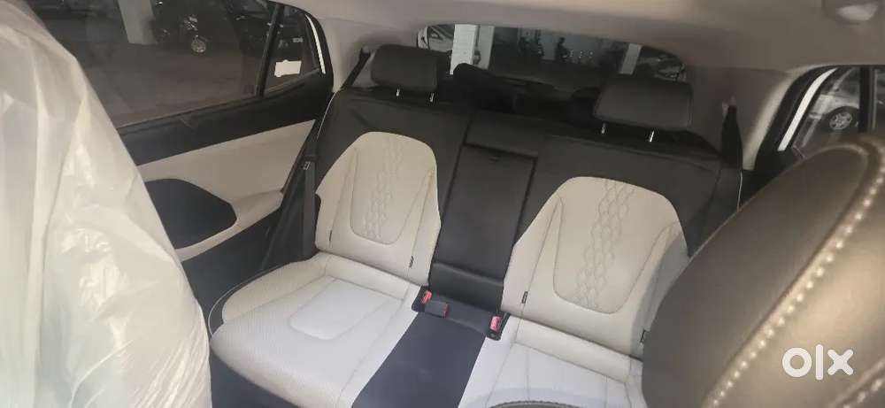 Hyundai Creta 2022 Diesel 6700 Km Driven