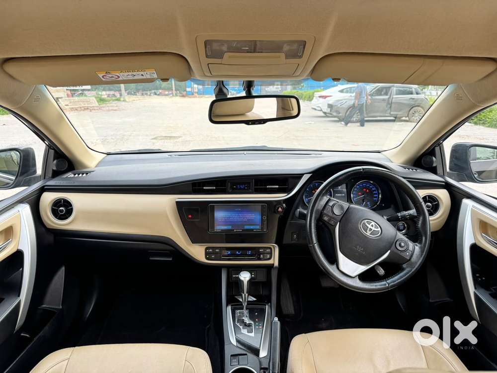 Toyota Corolla Altis 1.8 J, 2018, Petrol