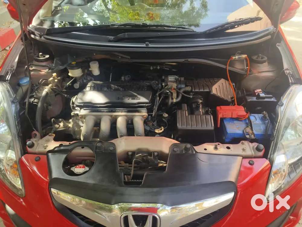 Honda Brio Petrol Manual 2012 Km Driven