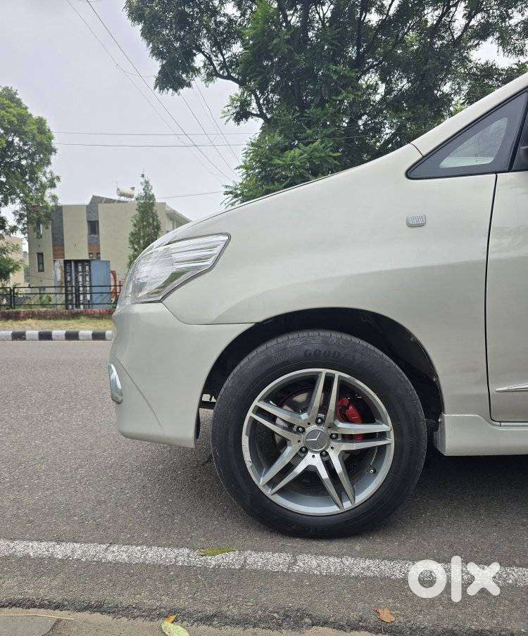 Toyota Innova 2.5 Gx 7 Seater Bs Iv, 2015, Diesel