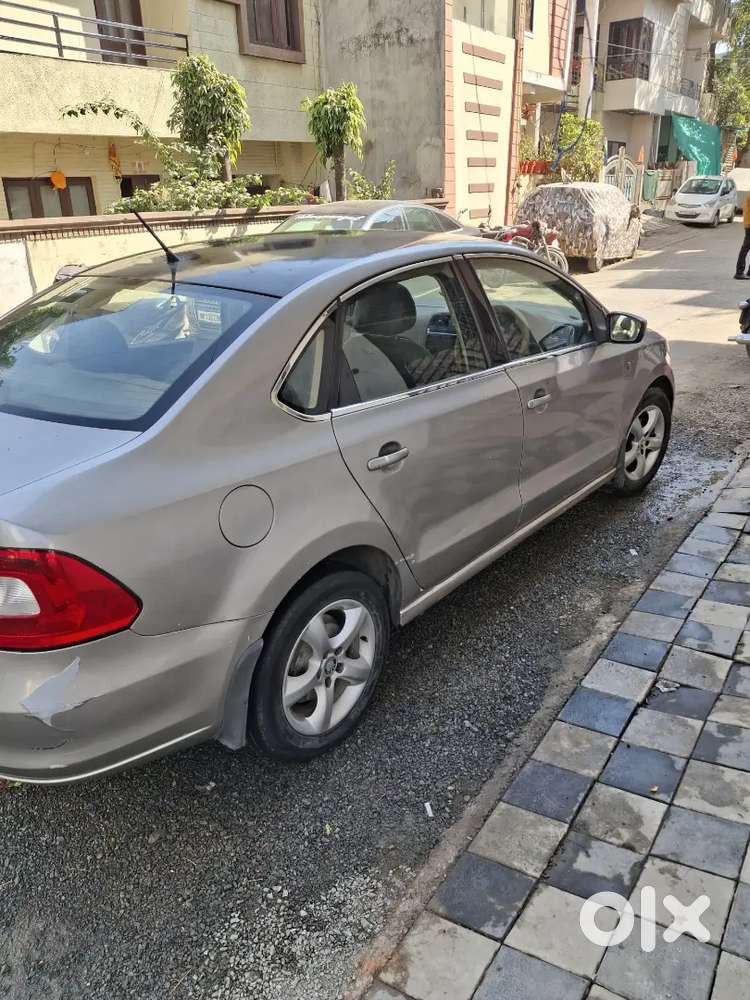 Skoda Rapid Elegance 2012