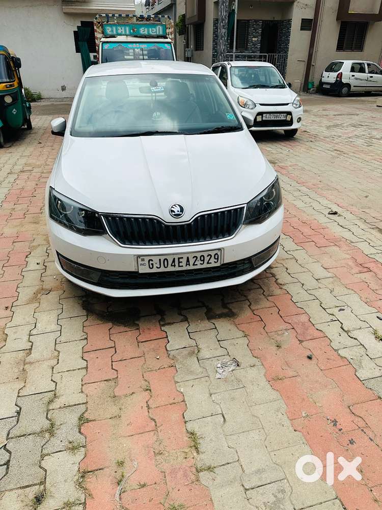 Skoda Rapid 2021 Petrol