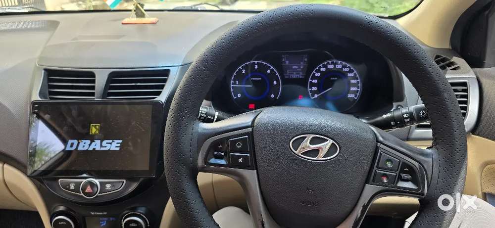 Hyundai Verna Fluidic 4s - 1.6 Sx  ( 2016 Mfd , 2017 Rgstd