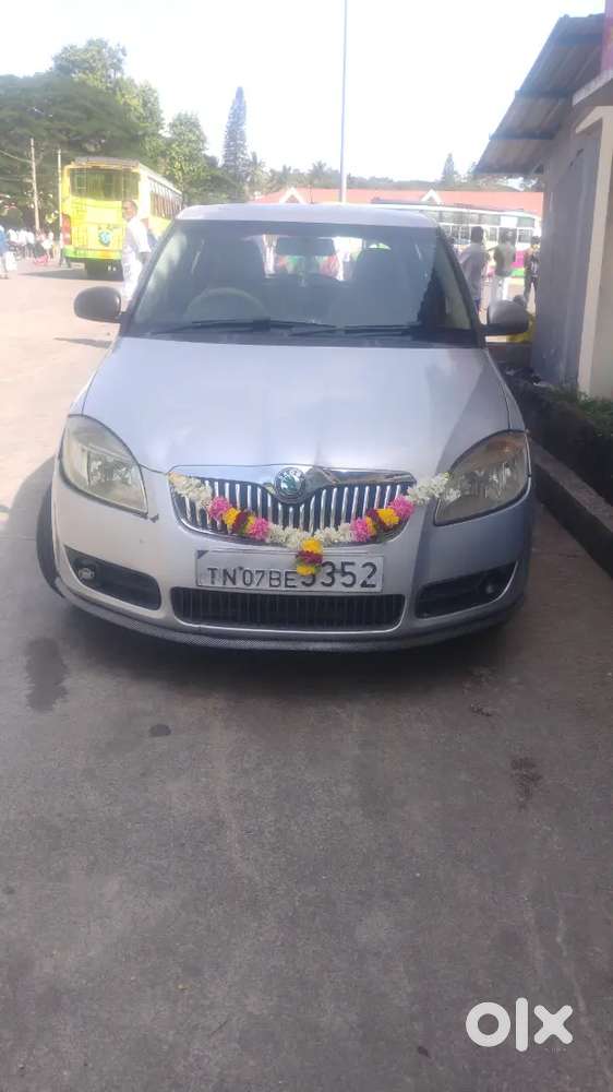 Skoda Fabia 2010 Petrol 165000 Km Driven