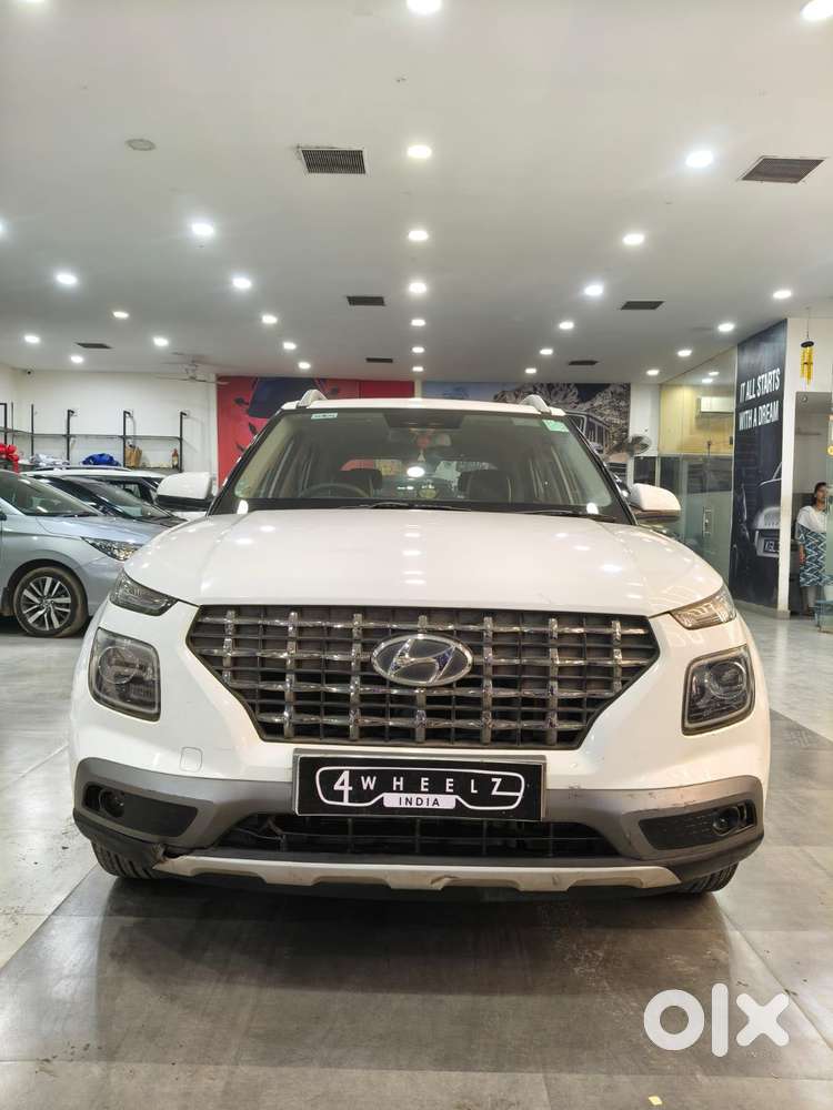 Hyundai Venue 1.0 Sx (o) Turbo Dct, 2020, Petrol