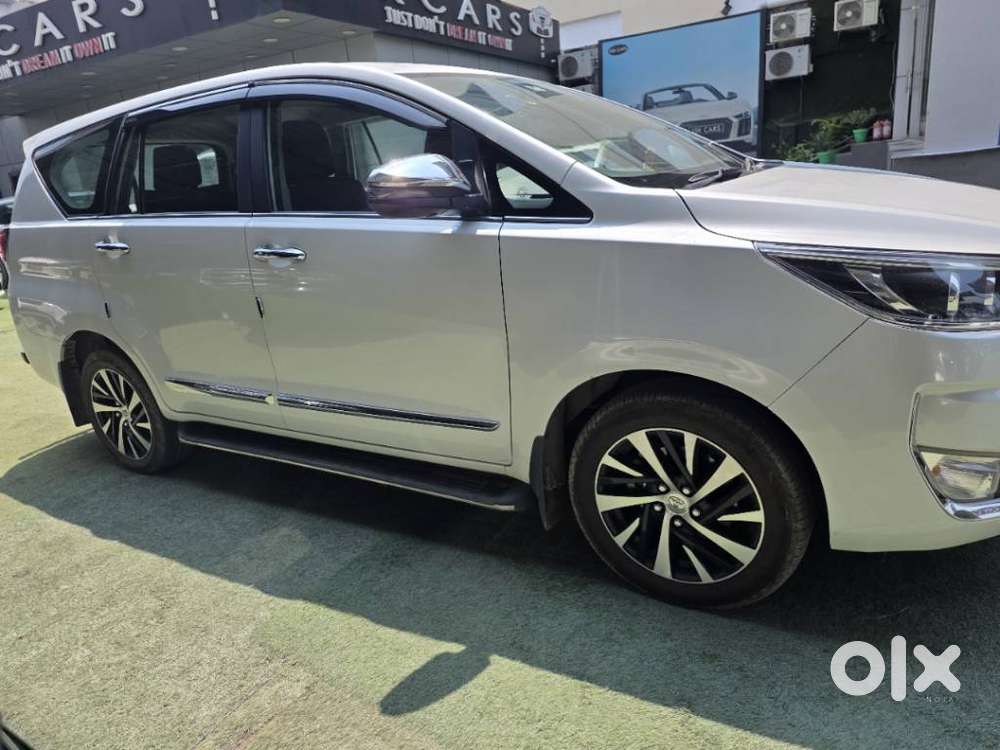 Toyota Innova Crysta Zx 2.4 Diesel 7 Seater, 2025, Diesel
