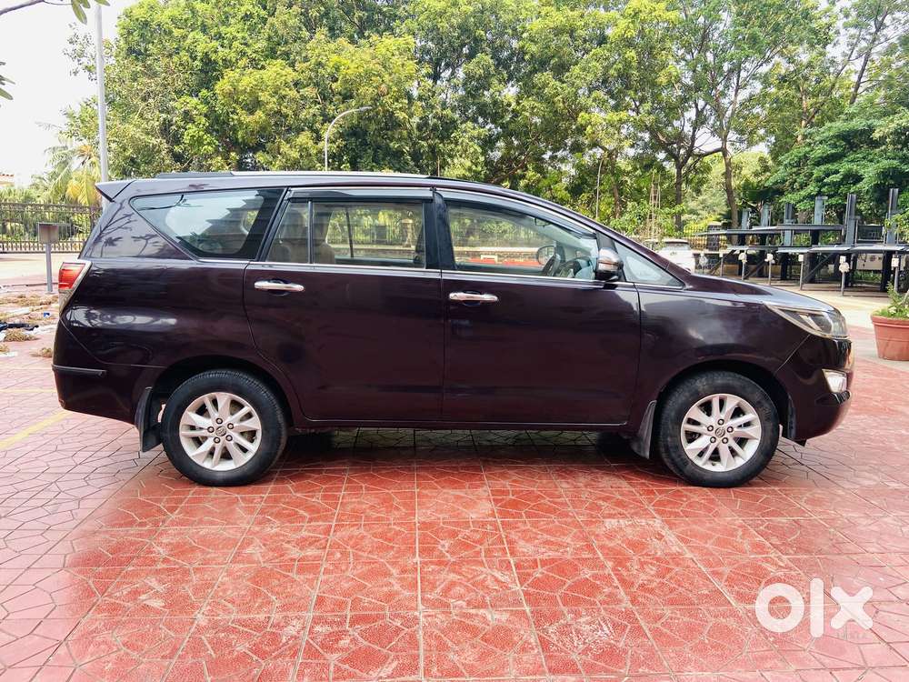 Toyota Innova Crysta 2.4 V, 2017, Diesel
