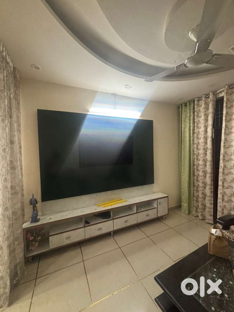 2nd Floor with Roof Right