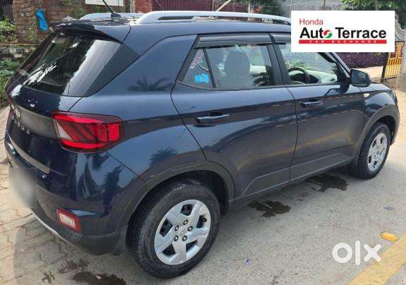 Hyundai Venue 1.2 S Plus, 2019, Petrol