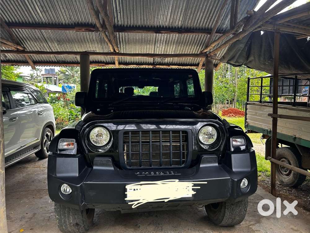 Mahindra Thar Petrol 2023