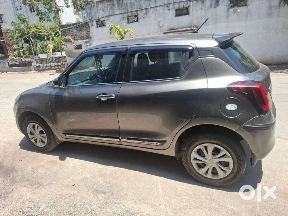 Maruti Suzuki Swift Vxi Optional, 2023, Petrol