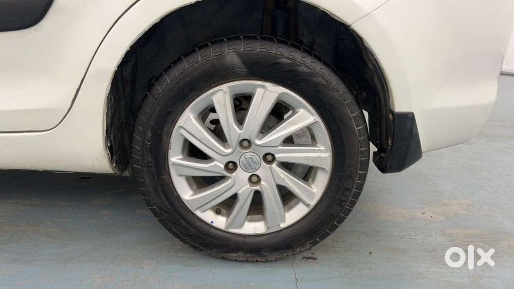 Maruti Suzuki Swift Dzire 1.2 Zxi, 2016, Petrol