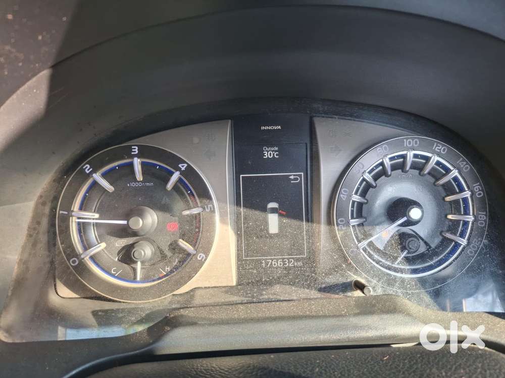 Toyota Innova Crysta Zx 2.4 Diesel 7 Seater, 2016, Diesel