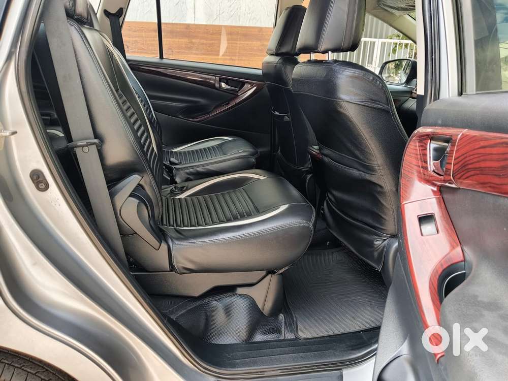 Toyota Innova Crysta 2.4 G Mt, 2016, Diesel