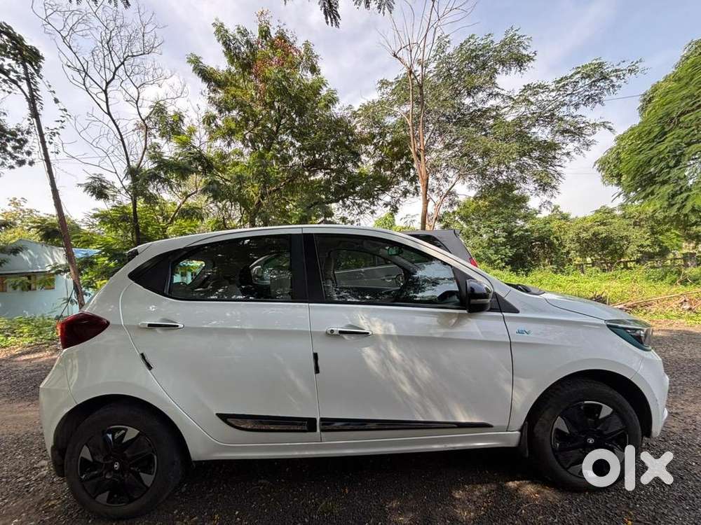 Tata Tiago Ev 2024 Electric 27195 Km Driven