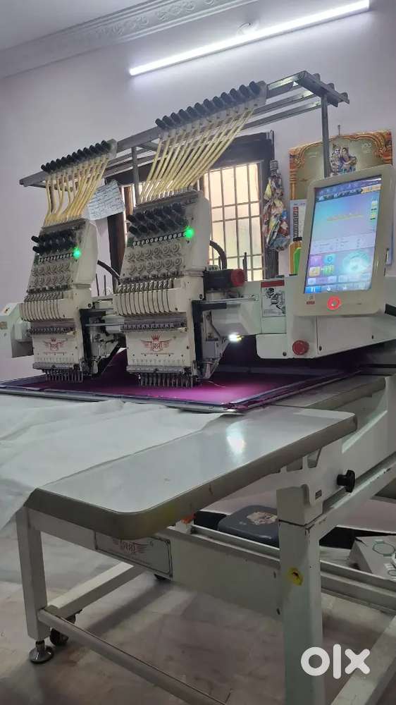 Computer embroidery machine