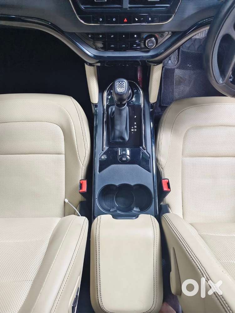 Tata Safari Xza+o Adv With Adas 1.0 - 2023