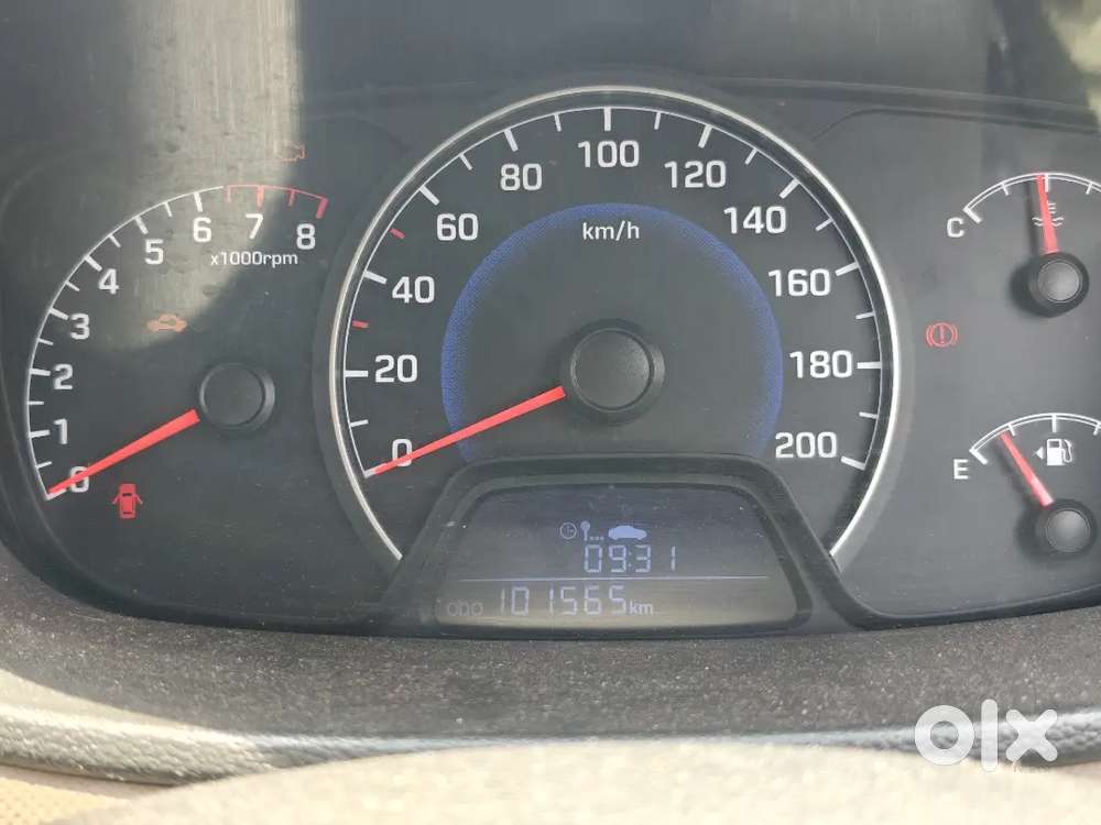 Hyundai Grand I10 2015 Petrol 105000 Km Driven