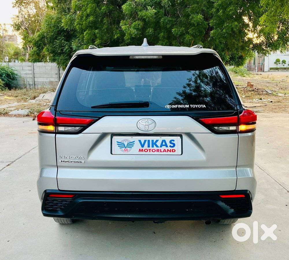 Toyota Innova Hycross 2.0 Gx 7 Str, 2023, Petrol