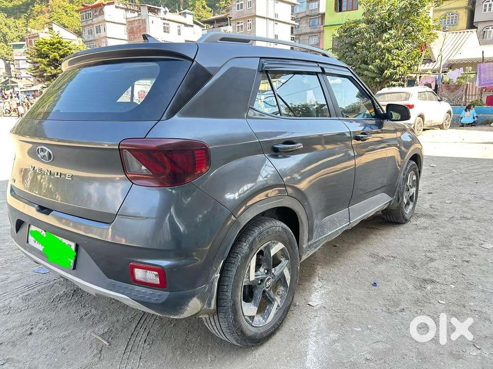 Hyundai Venue 2020 Diesel Well Maintained