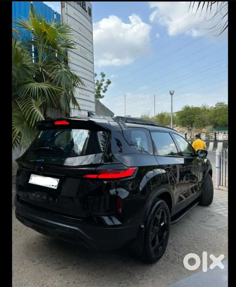 Tata Safari Plus Dark 2024