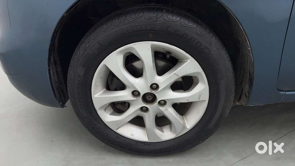 Nissan Micra Xv Cvt, 2017, Petrol