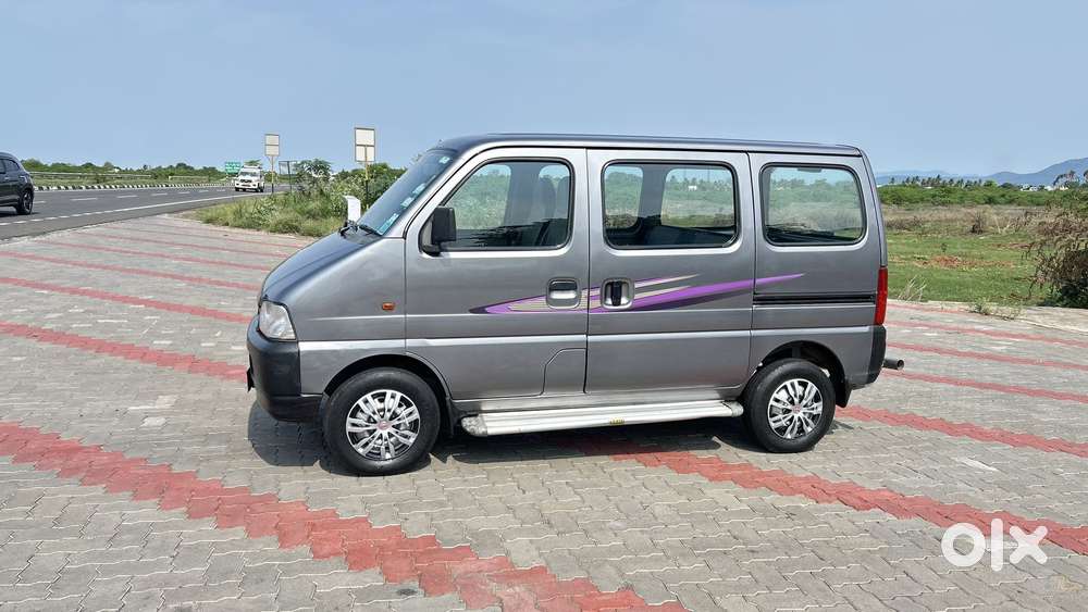 Maruti Suzuki Eeco 5 Str Ac (o), 2015, Petrol