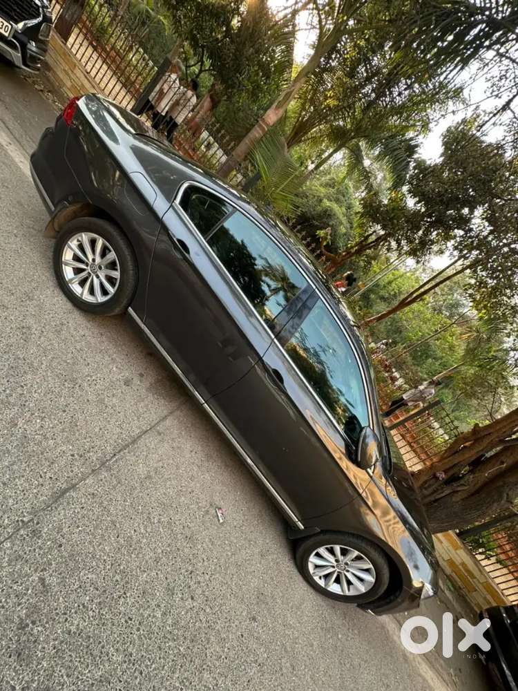 Volkswagen Passat 2019 With Sunroof