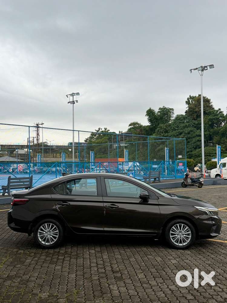 Honda City V At 2022