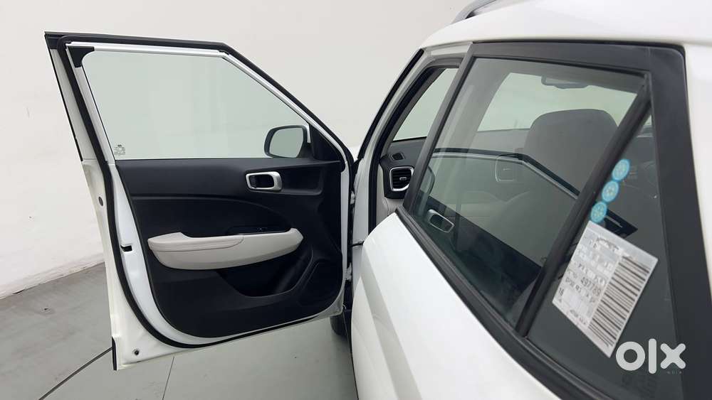 Hyundai Venue 1.0 Sx (o) Turbo Dct, 2023, Petrol