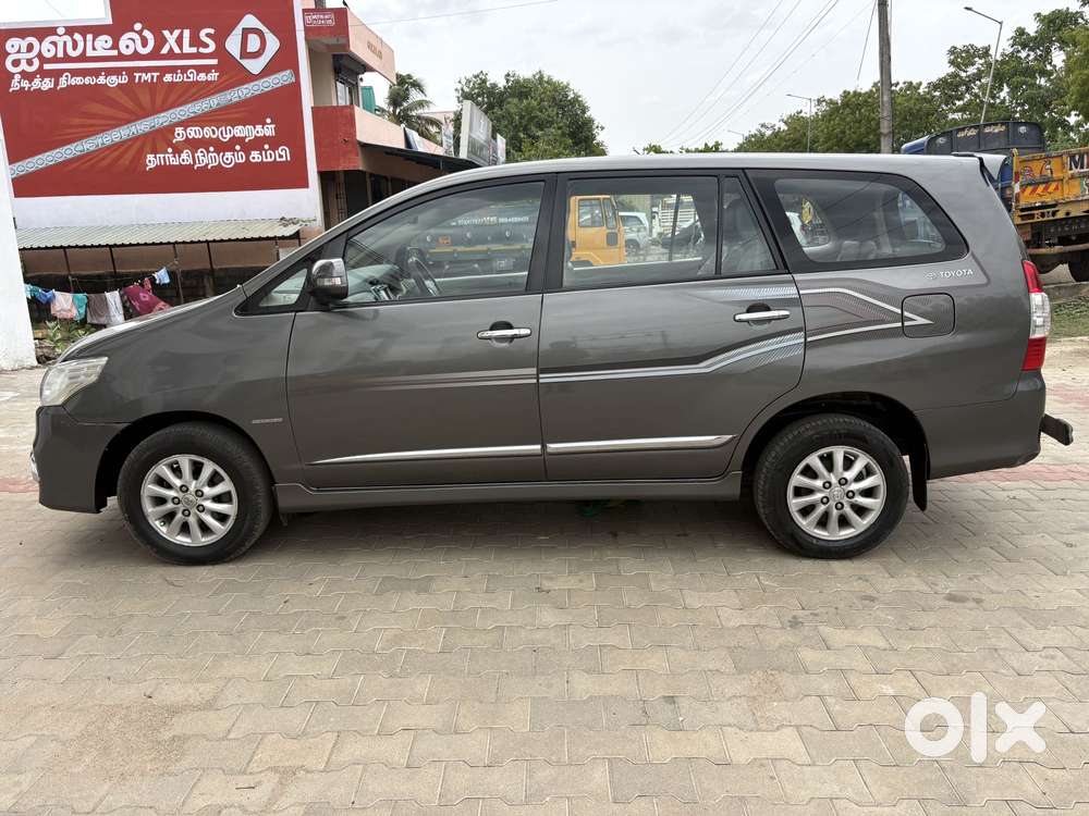 Toyota Innova 2.5 Zx 7 Str Bs-iv, 2014, Diesel