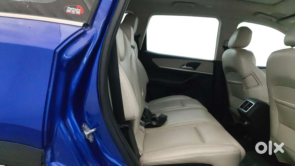 Mahindra Xuv700 2.0 Ax 7 Petrol At Luxury Pack Str, 2022, Petrol