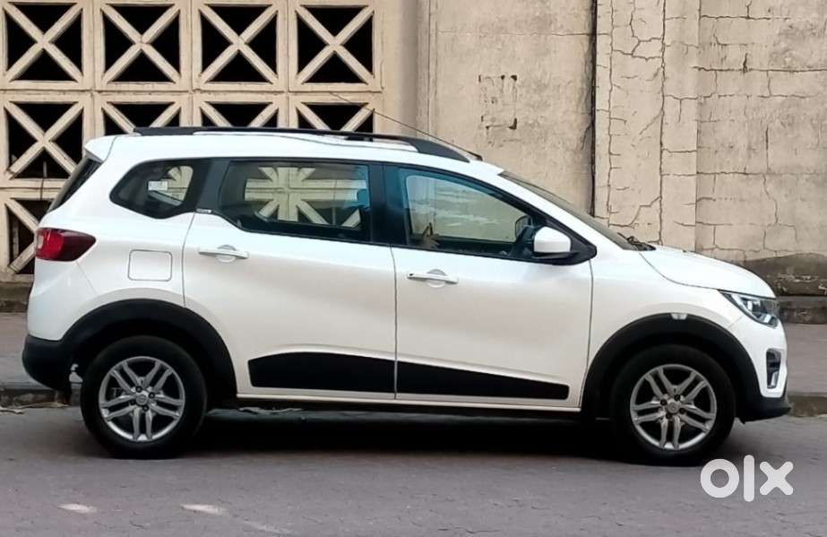 Renault Triber Rxz Easy-r Amt, 2020, Petrol