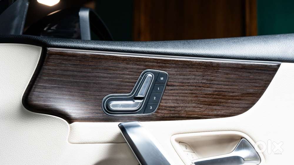 Mercedes-benz A-class Limousine 200, 2023, Petrol