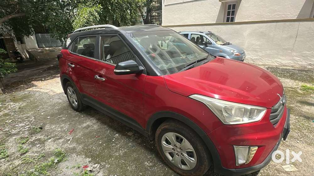 Creta Mid Variant ,ac Is Good Grey Interiors Additional Seat Covers