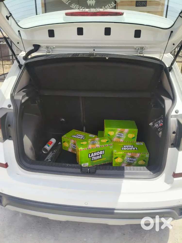 Skoda Kushaq Signature 1.0l Tsi Mt 2025 In Like Showroom Condition