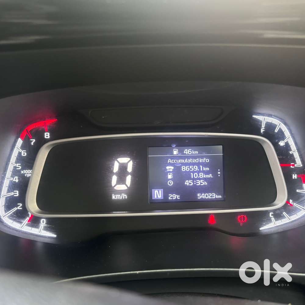 Kia Sonet Petrol 2021 - Imt