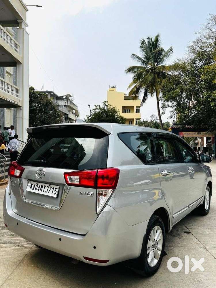 Toyota Innova Crysta 2.4 G Mt 7 Str, 2017, Diesel