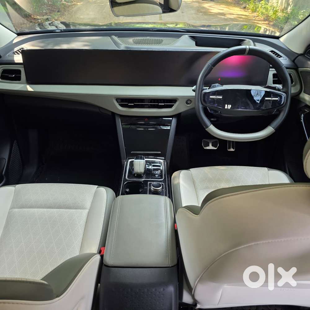 Mahindra Xev 9e Pack Three (top Model), 2025, Electric