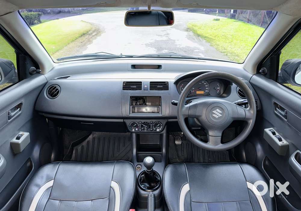 Maruti Suzuki Swift Vxi Bsiv, 2010, Petrol