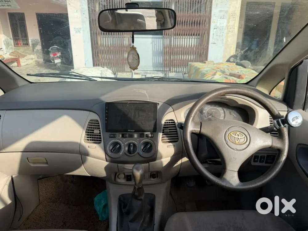 Toyota Innova 2.5 G 2011