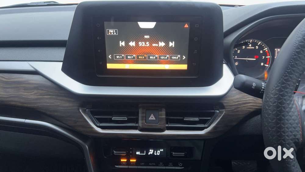 Maruti Suzuki Brezza Vxi At, 2025, Petrol