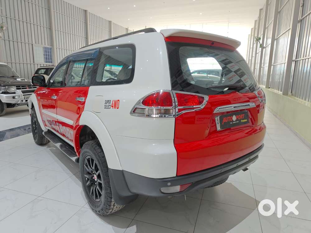 Mitsubishi Pajero Sport Limited Edition, 2015, Diesel