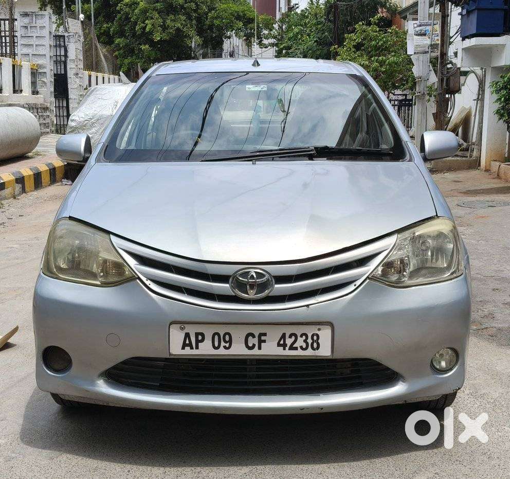 Toyota Etios Liva G, 2011, Petrol
