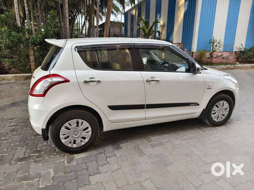 Maruti Suzuki Swift 2011-2014 Lxi, 2012, Petrol