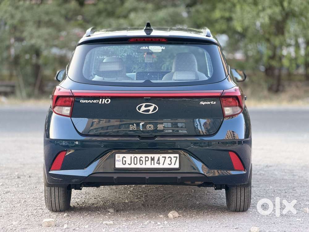 Hyundai Grand I10 Nios Sportz 1.2 At, 2023, Petrol